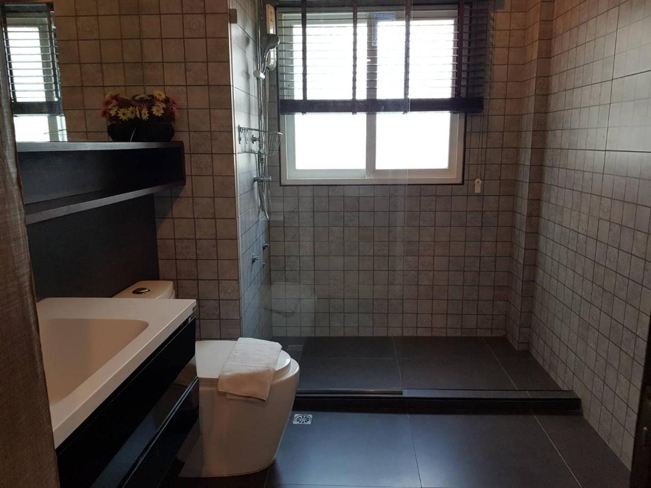 Escape Inn Pattaya Εξωτερικό φωτογραφία