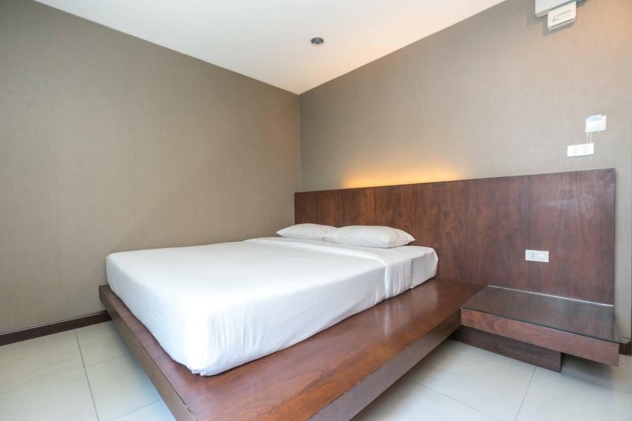 Escape Inn Pattaya Εξωτερικό φωτογραφία